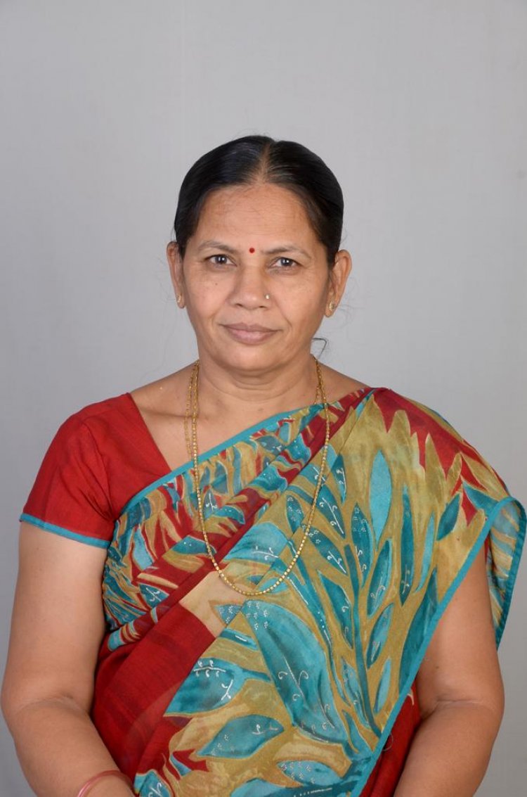 मूलजी भाई (गोल्ड स्टार बैटरी ) की पत्नी श्रीमती लीलाबेन प्रभु के चरणों मे विलीन